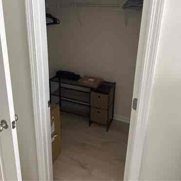 Roommate 4 Spacious House