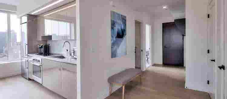 Room available in DTLA apartment!