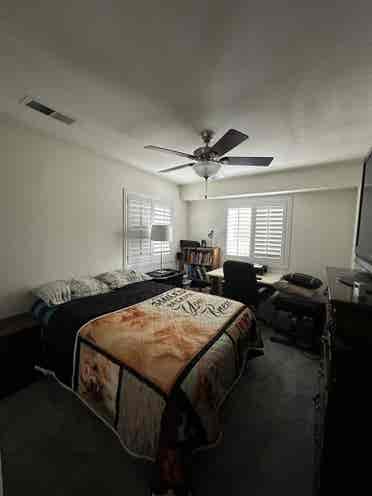 Room available in Santa Clarita