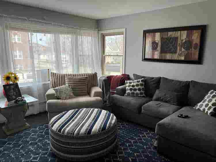 Spacious room for rent $