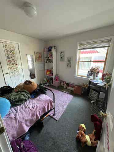 Room for Rent!