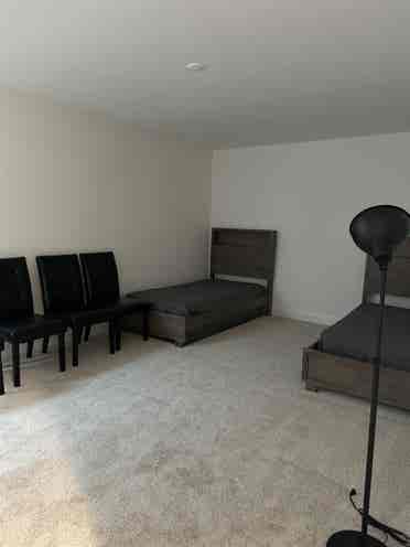 Looking for a female roommate