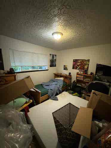 Quiet, Chill Space Available