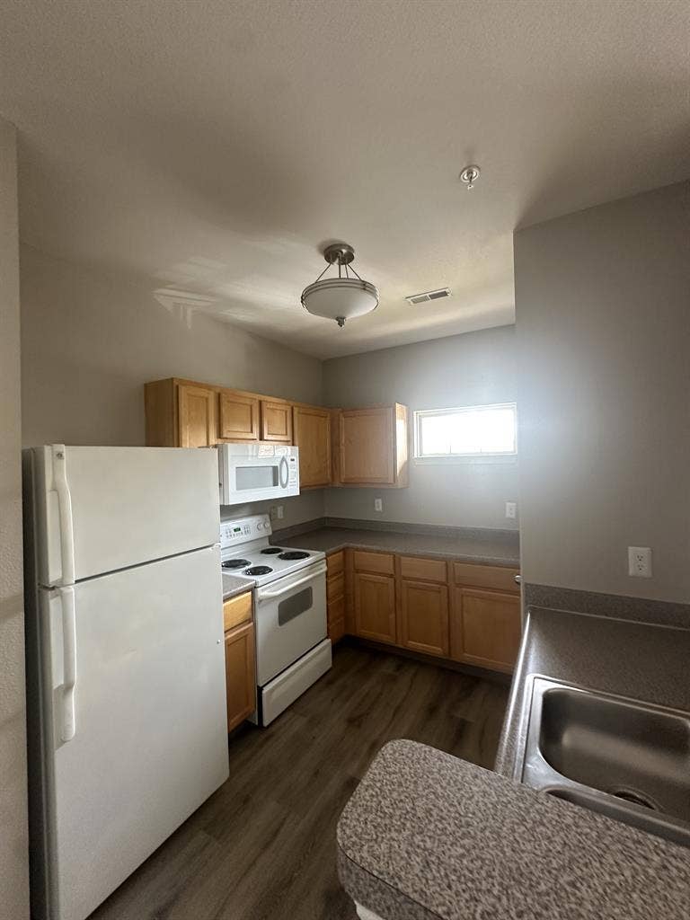 Sublease South Indy!