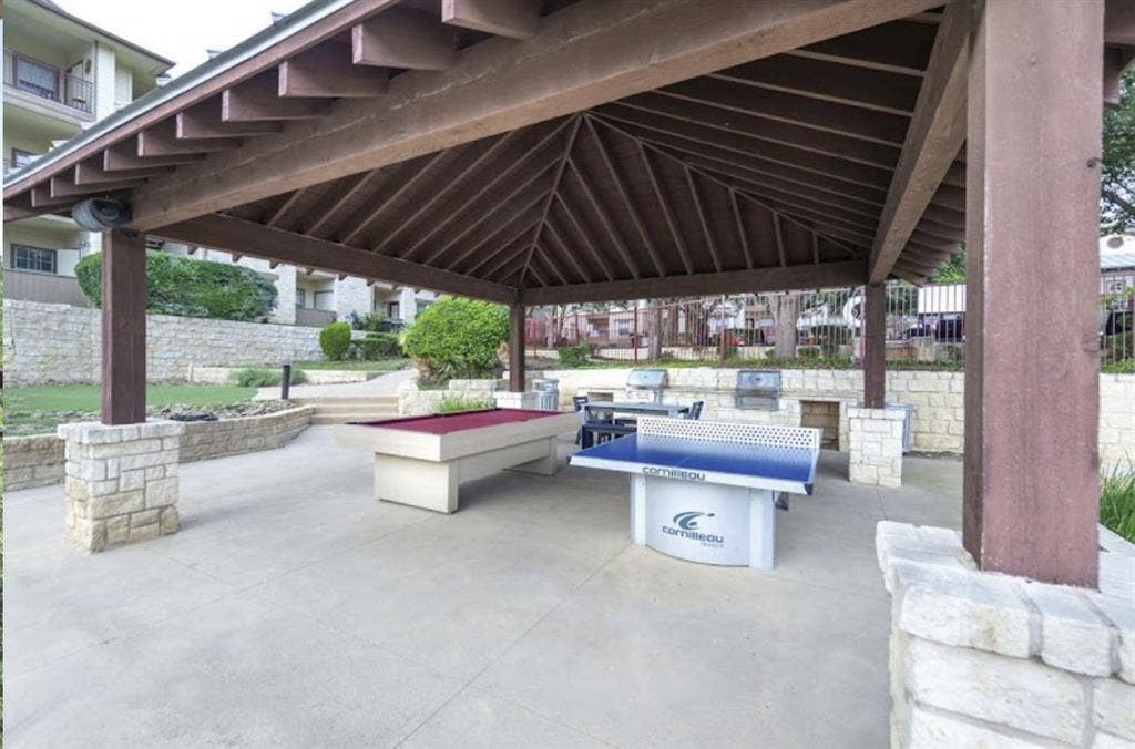 Sublet room at Hill side ranch