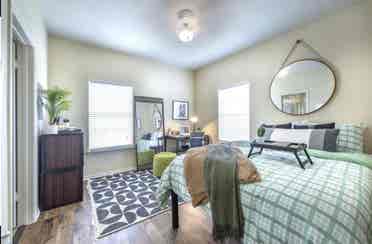 Sublet room at Hill side ranch