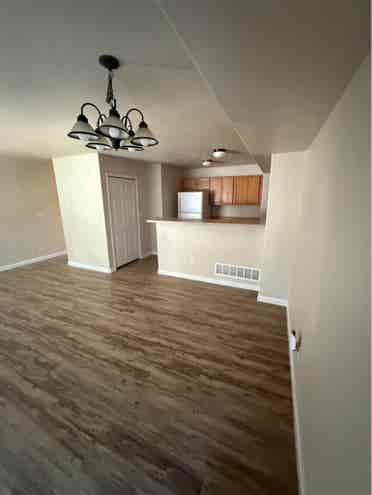 Shared townhouse in safe area