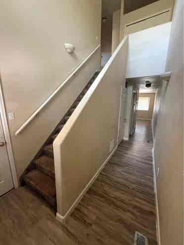 Shared townhouse in safe area