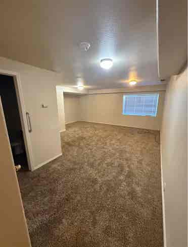 Shared townhouse in safe area