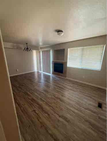 Shared townhouse in safe area