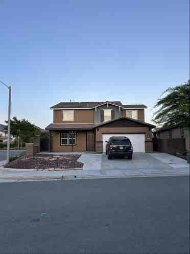 Room in Lake Elsinore