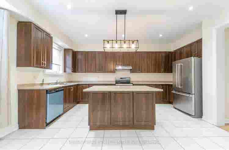 Room for Rent in Heartland area