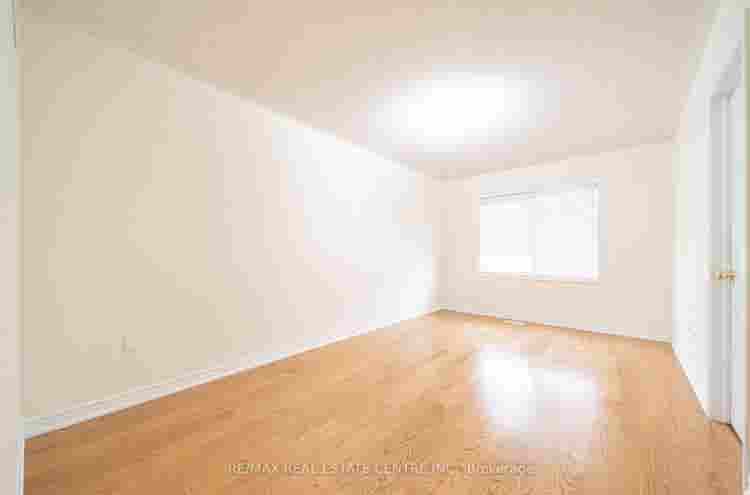 Room for Rent in Heartland area
