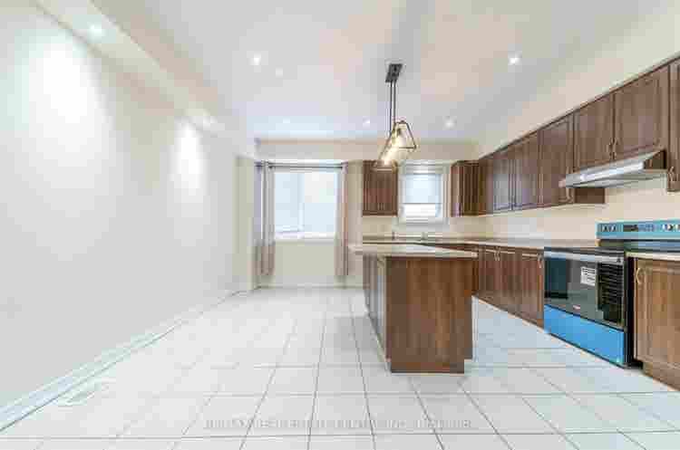 Room for Rent in Heartland area
