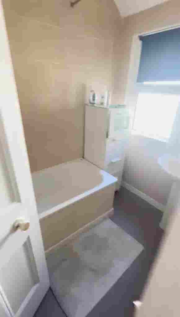 £ p/w room in Cardiff