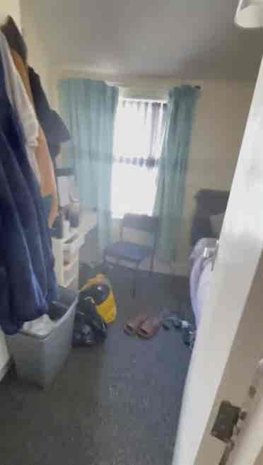 £ p/w room in Cardiff