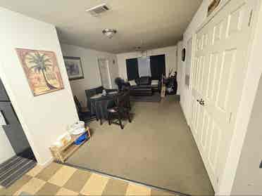 Looking for someone to Sublet.
