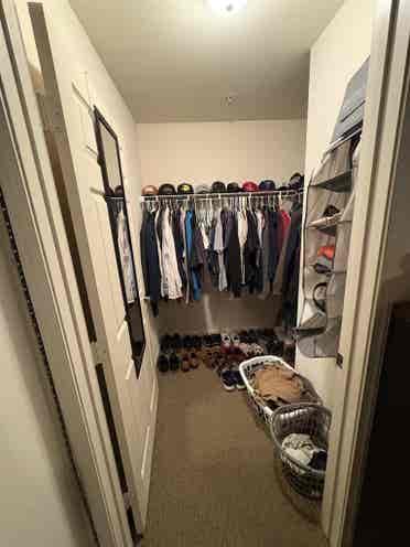 Looking for someone to Sublet.