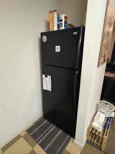 Looking for someone to Sublet.