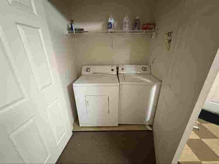 Looking for someone to Sublet.