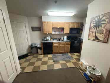 Looking for someone to Sublet.