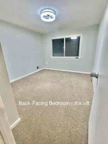 Looking for Roomate in Temple Hills