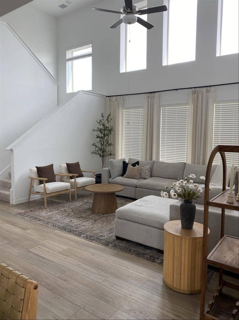 Fully Furnished Home – Females Only
