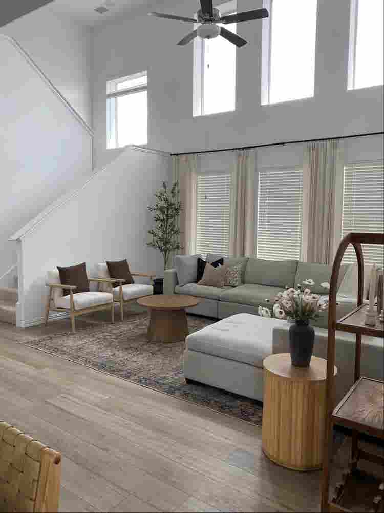 Fully Furnished Home – Females Only