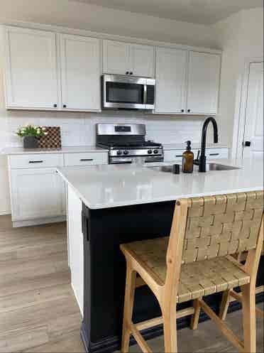 Fully Furnished Home – Females Only