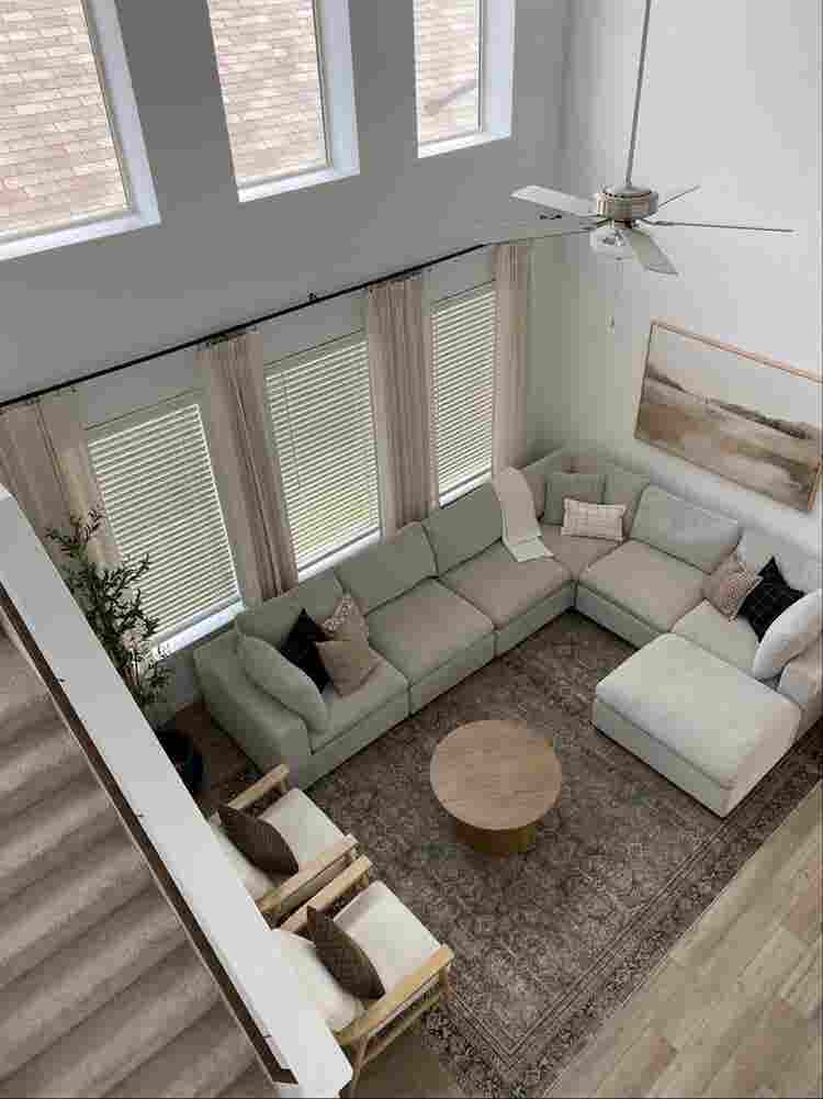 Fully Furnished Home – Females Only