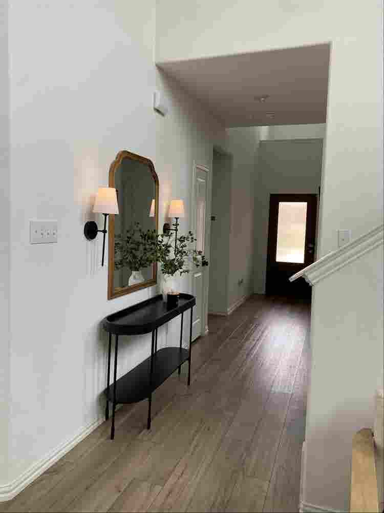 Fully Furnished Home – Females Only