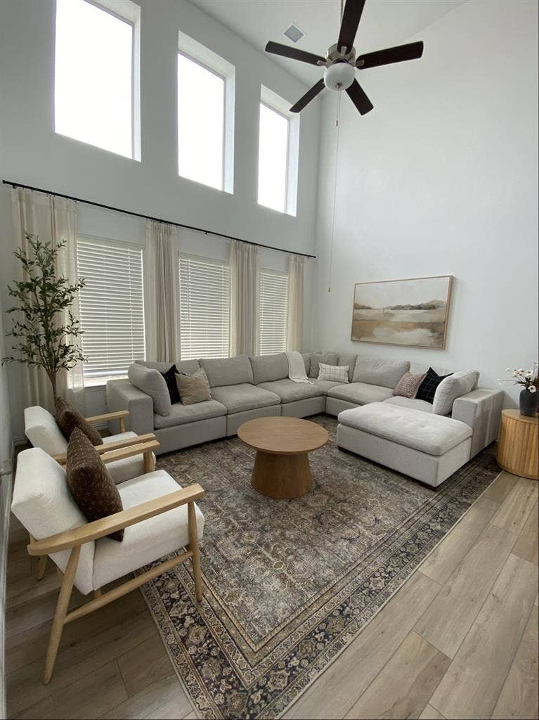 Fully Furnished Home – Females Only