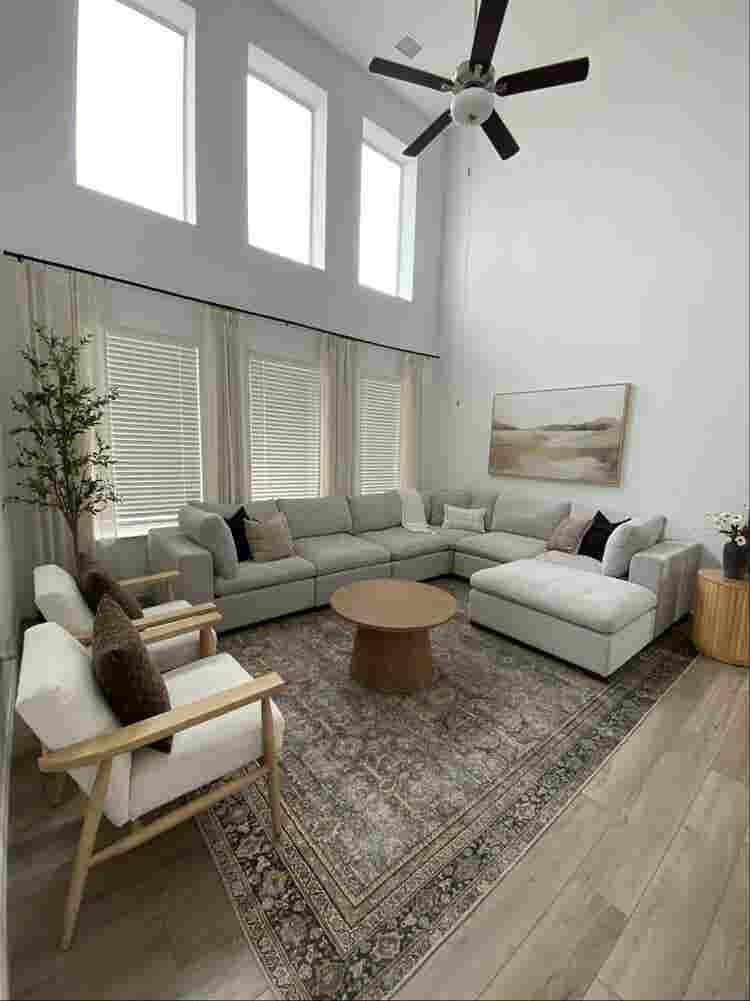 Fully Furnished Home – Females Only