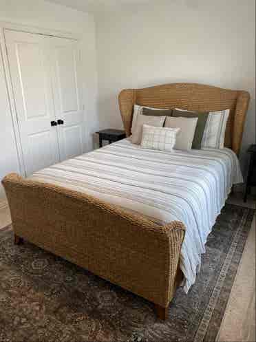 Fully Furnished Home – Females Only
