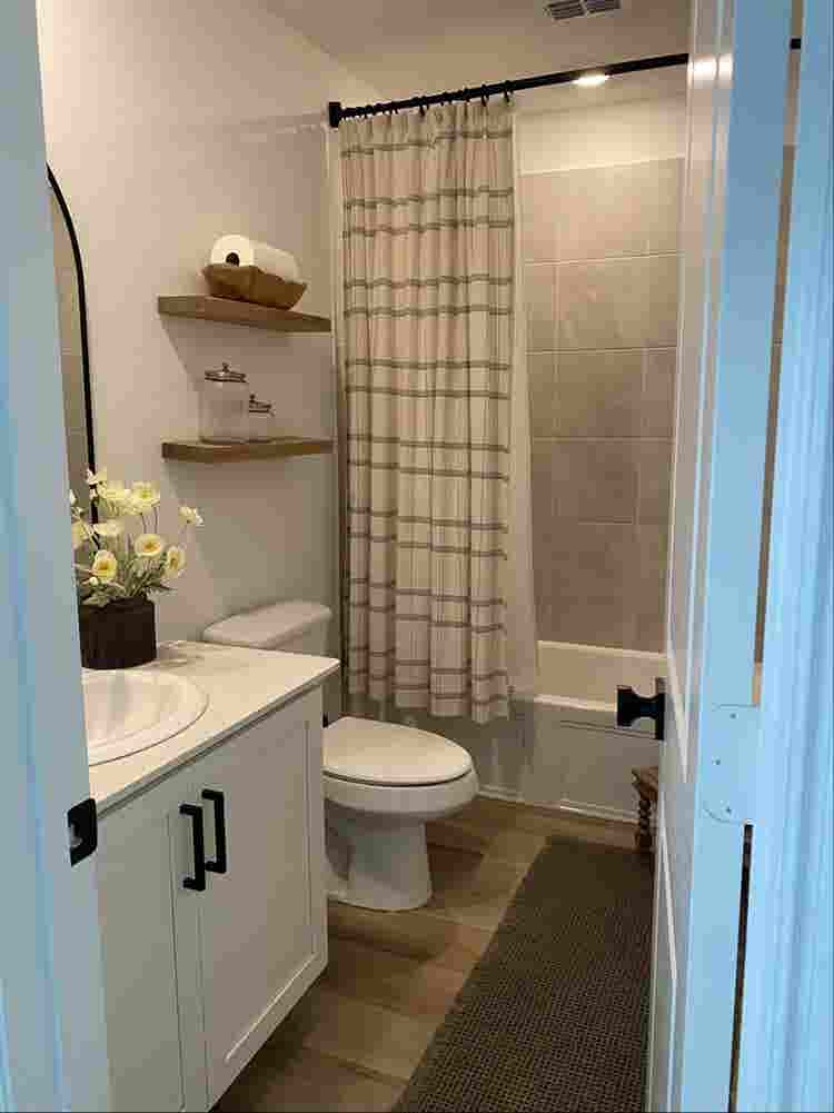 Fully Furnished Home – Females Only