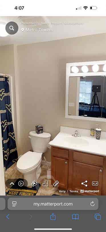 Bath Utilities included