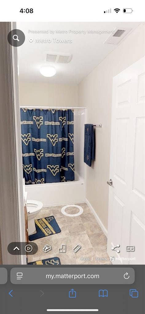 Bath Utilities included