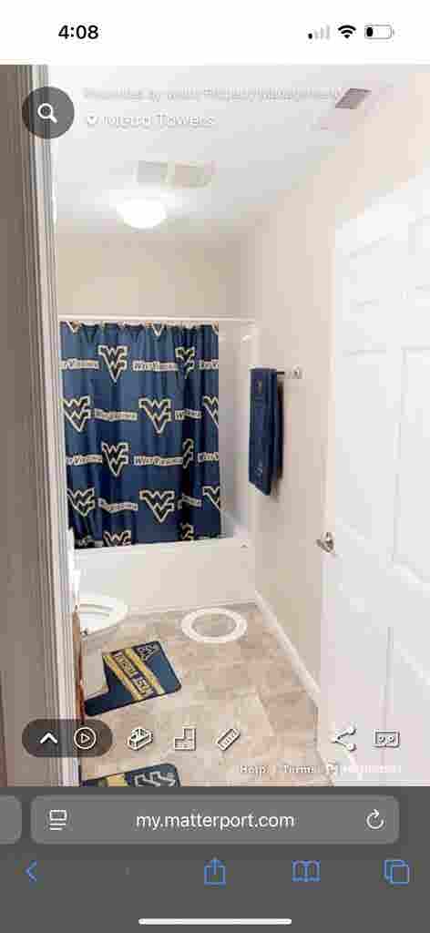 Bath Utilities included
