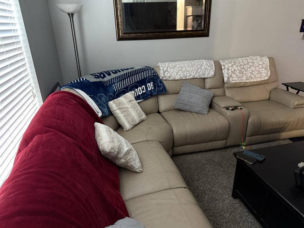Room for Rent – Clean & Quiet Home