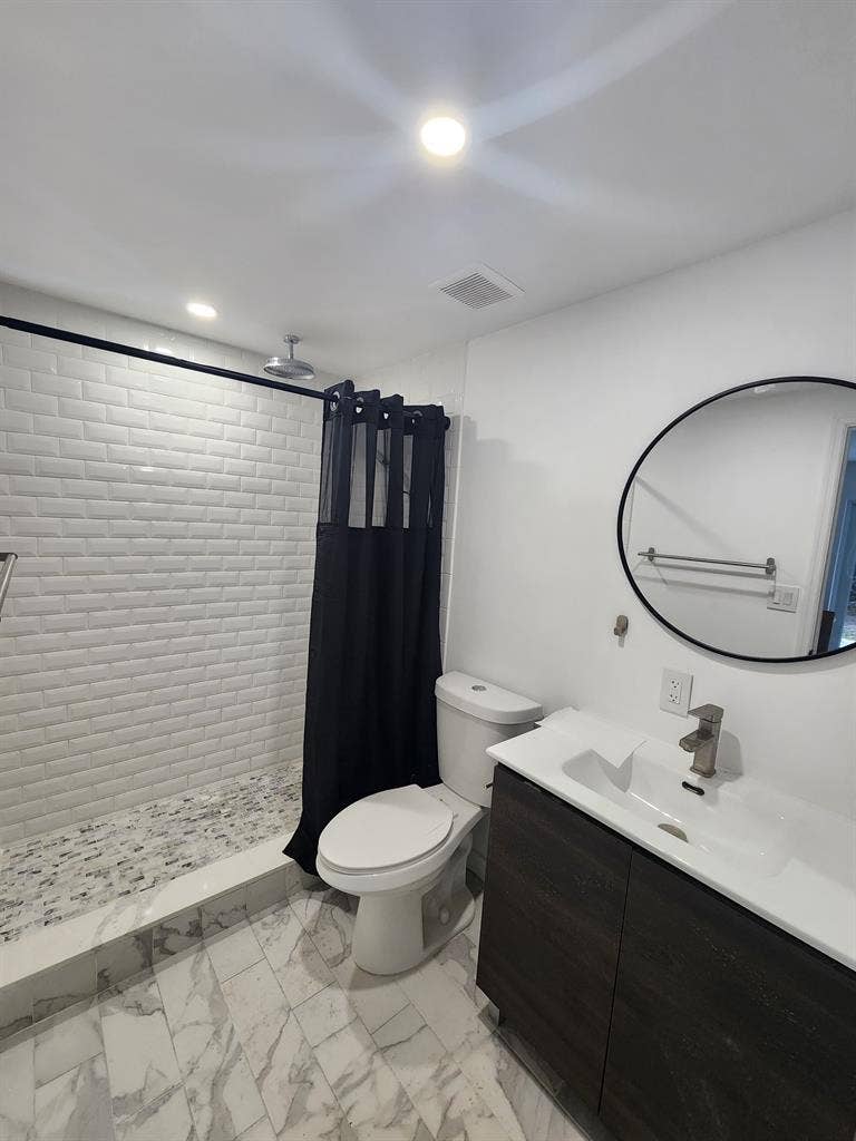 Furnished Independent unit - Miami!