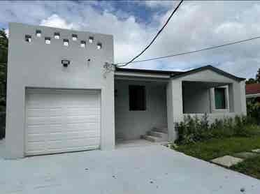 Furnished Independent unit - Miami!