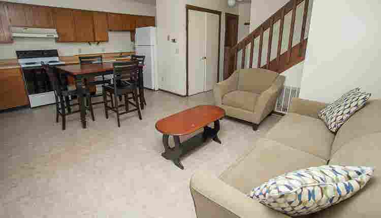 LEASE TAKEOVER/$/near JMU