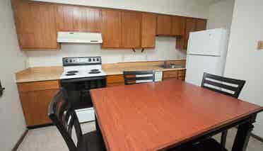 LEASE TAKEOVER/$/near JMU