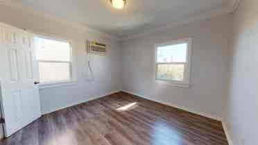 2 BR in Los Angeles