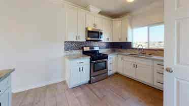2 BR in Los Angeles