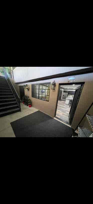 Furnished apt w/garage & utilities