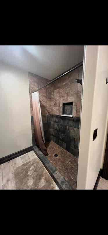 Furnished apt w/garage & utilities