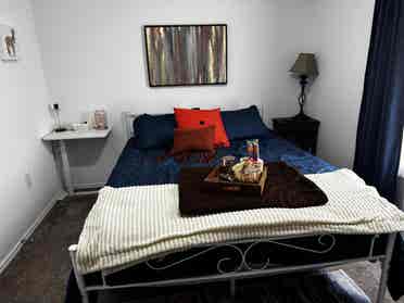 Retro Furnished Room + Utilities