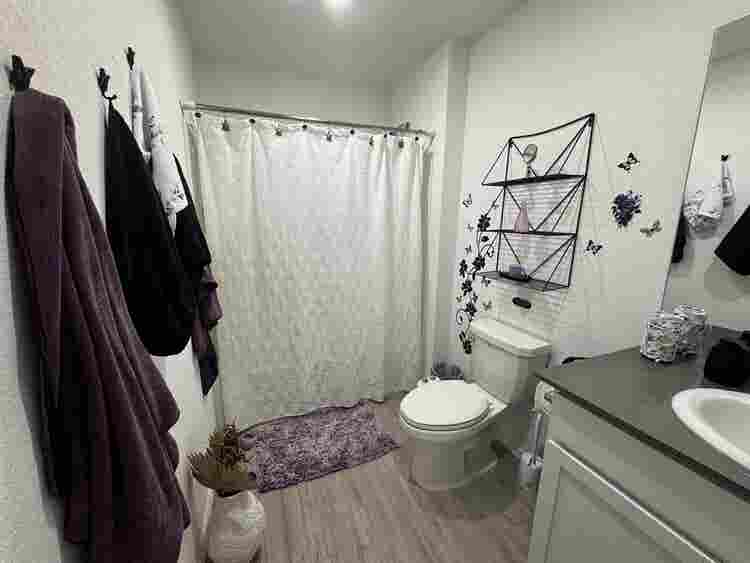 Modern Furnished Room + Utilities