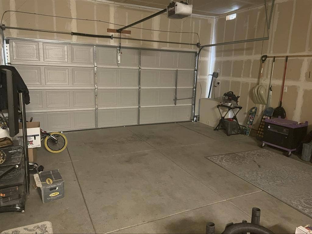Lake House ~ Room for Rent.